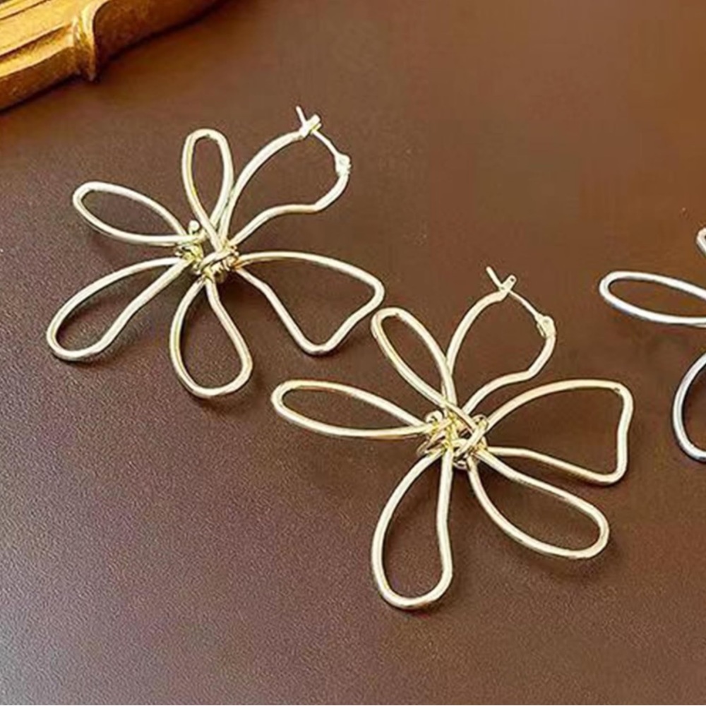 🎉Unique floral geometric earrings offer a modern twist on classic designs - Picture 11 of 12